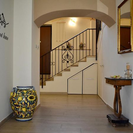 Dimora Normanna Bed and Breakfast Aversa Εξωτερικό φωτογραφία