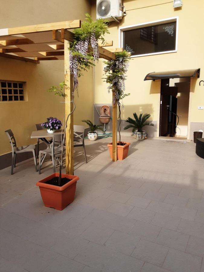 Dimora Normanna Bed and Breakfast Aversa Εξωτερικό φωτογραφία